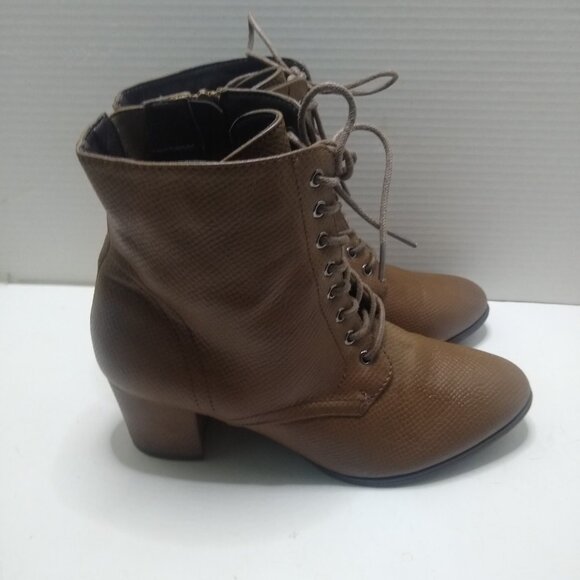 Women's Brown comfort view Boots with Zipper's Heels size 10m - Picture 3 of 9